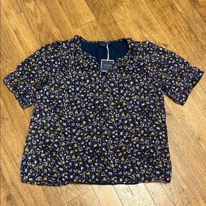 NWT! XL Kaari Blue Multicolor Floral Top